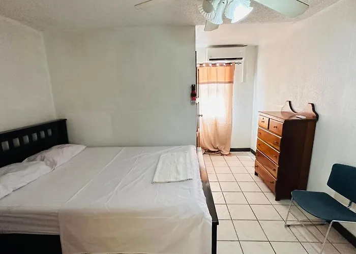 Park 2* San Pedro (Ambergris Caye)